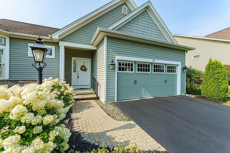 4th image of 37 Sheldon Drive