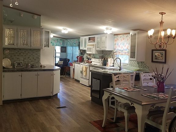 4th image of 238 Possum Point Dr