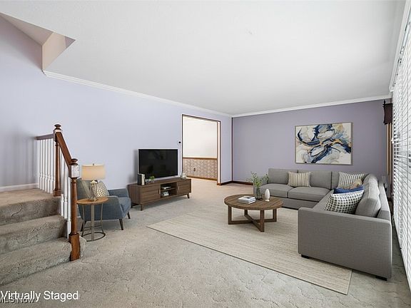 3rd image of 27137 Bellevue Dr