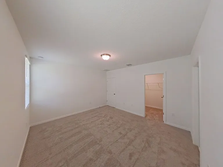 2404 White Tail St — Photo 9