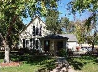 861 6th Rd, Grand Island, NE 68801