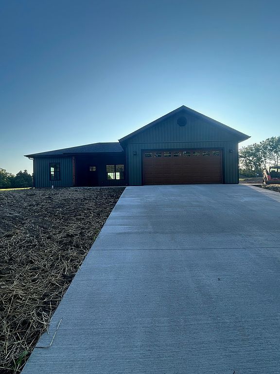 1801 S Aurora St - Property Image