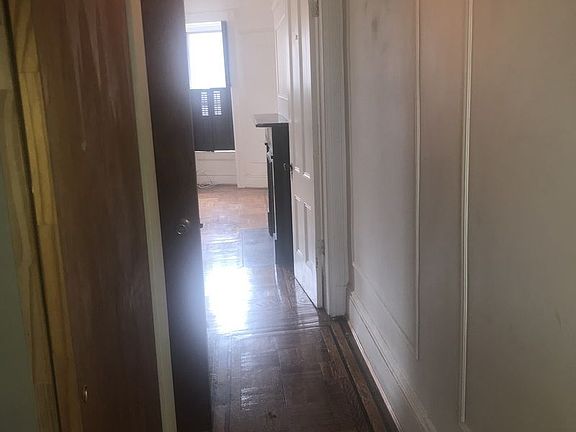 5th image of 109 Jefferson Ave