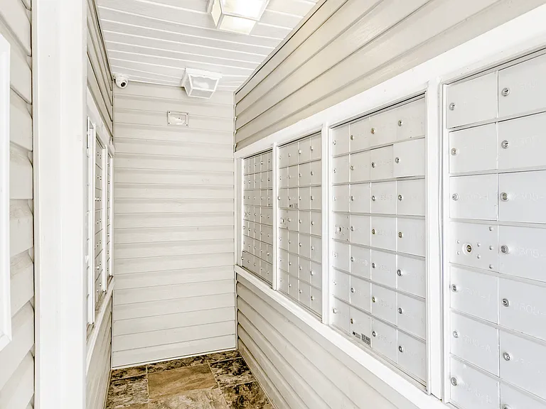 7916 Harris Hill Ln — Photo 36