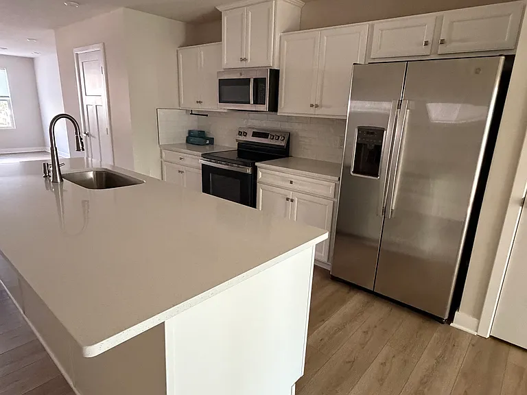 1288 Divot Cir — Photo 18