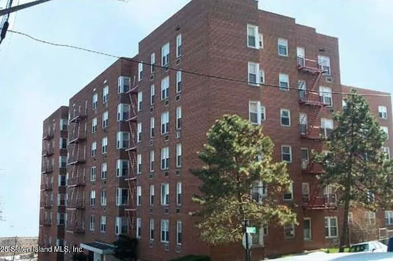 36 Hamilton Ave #1P — Photo 1