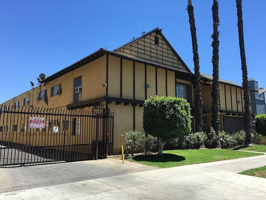 1st image of 8734 Cedros Ave