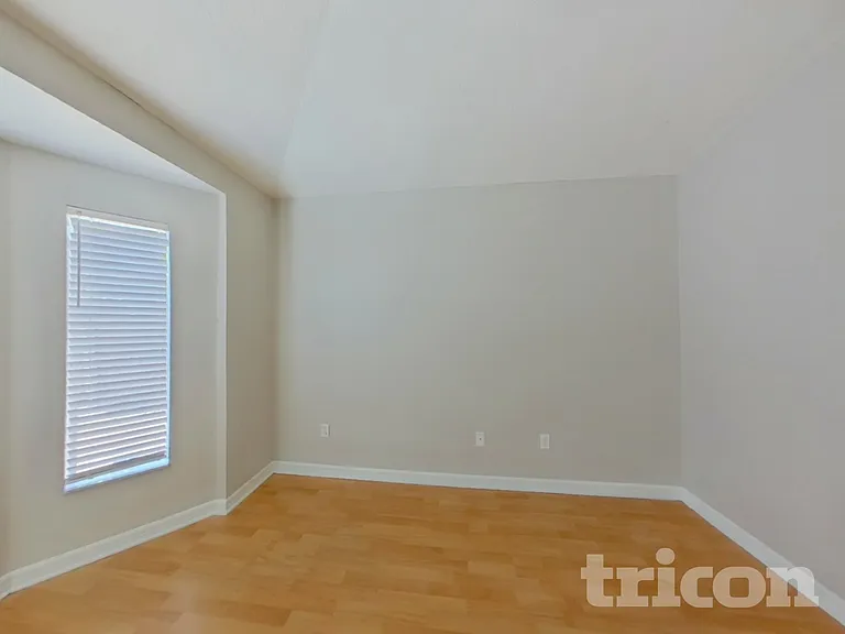 10608 Navigation Dr — Photo 7