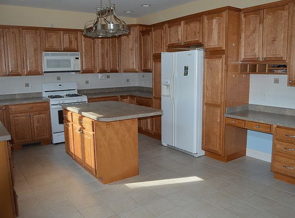 4th image of 109 Chickasaw Ln
