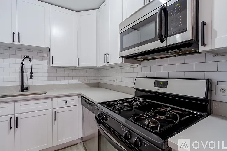 1644 W 21st St — Photo 9
