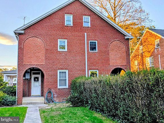 5th image of 1426 Alexander Ave