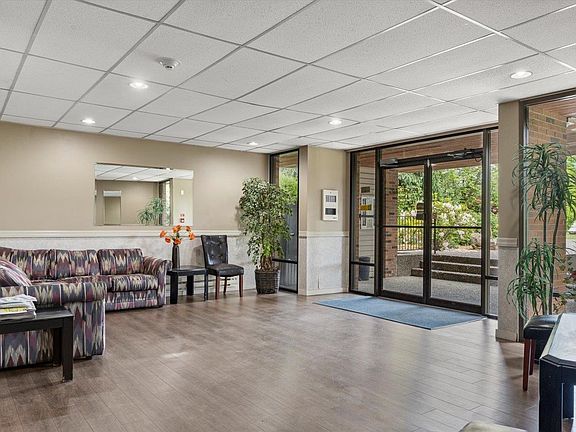 5th image of 45650 McIntosh Dr #1212