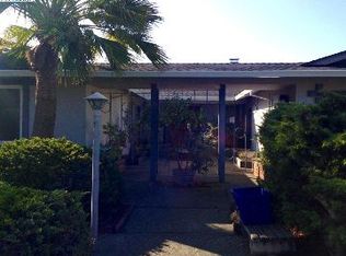 10570 Englewood Dr, Oakland, CA 94605