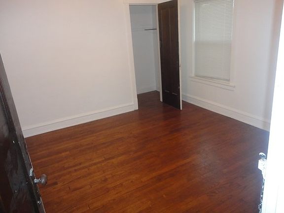 4th image of 823 S 18th Ave