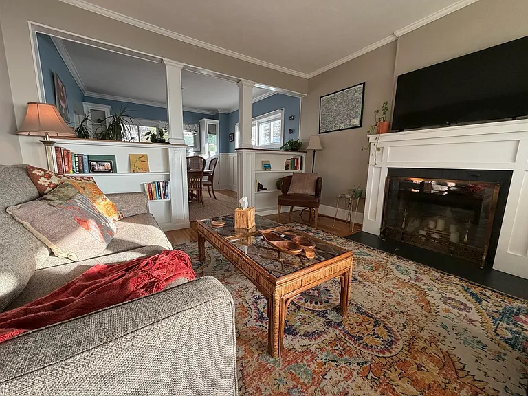 1805 Baker Ave — Photo 2