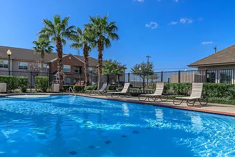 Freeport Oaks Apartments — Photo 6