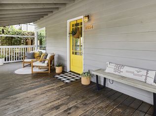 8554 SW 9th Ave, Portland, OR 97219