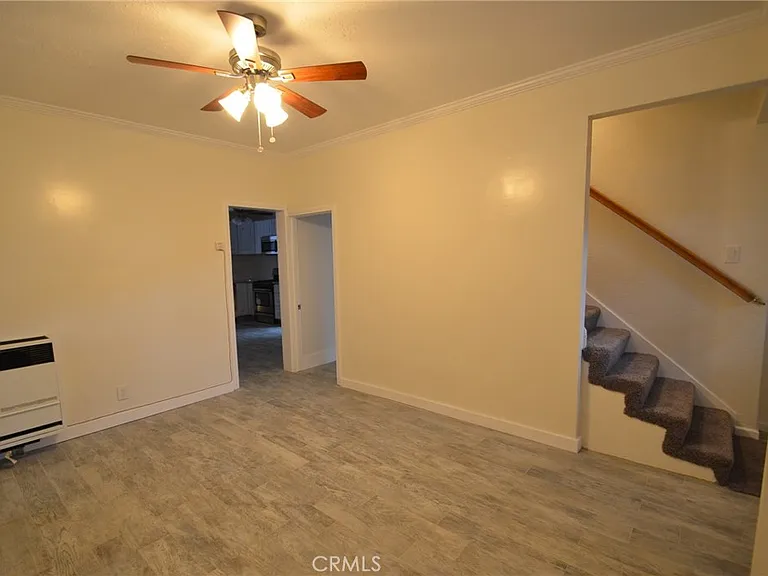 1025 Gladys Ave — Photo 20