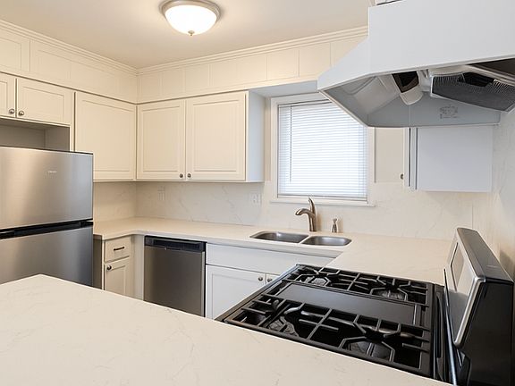 3rd image of 8026 E 4th Pl #8022G