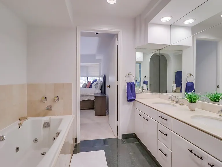 100 Harbor Dr #504 — Photo 45