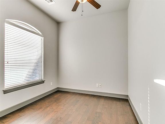 5th image of 14713 S Harvey Ave
