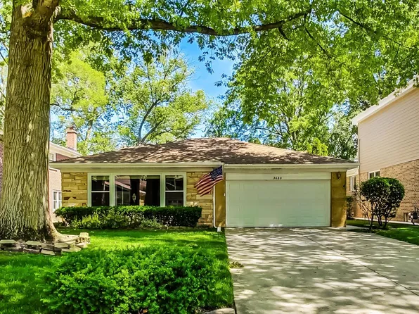 3630 Grove St, Skokie, IL 60076