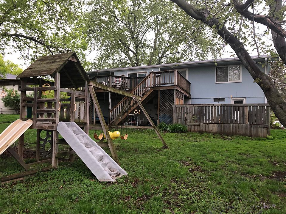 2nd image of 401 Helene Dr