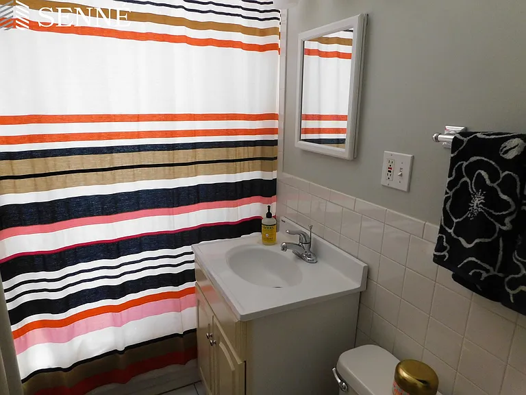 16999 Cambridge St #8 — Photo 9