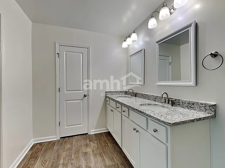 112 Tobago Cir — Photo 11