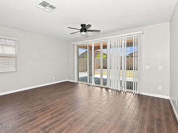 3rd image of 41161 W CURTIS Lane