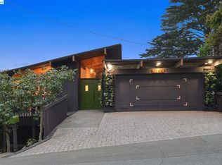 6255 Castle Dr, Oakland, CA 94611