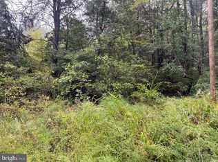 20 Chrystal Rd, Colonial Beach, VA 22443