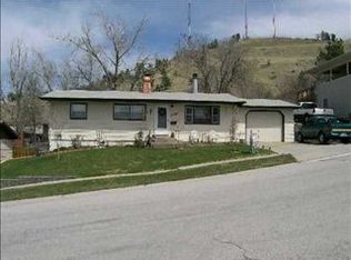2106 Rio Dr, Rapid City, SD 57702
