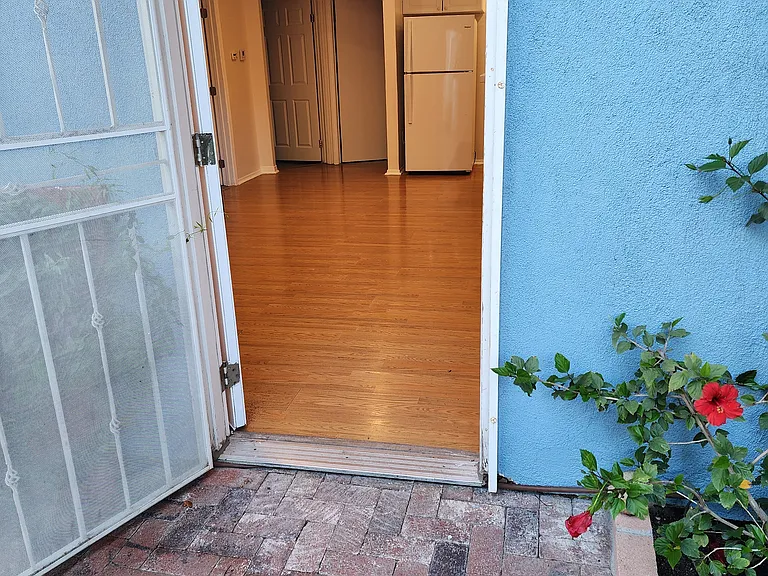 6641 Blucher Ave — Photo 8