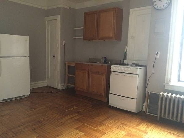 2nd image of 295 Maple St APT 6E