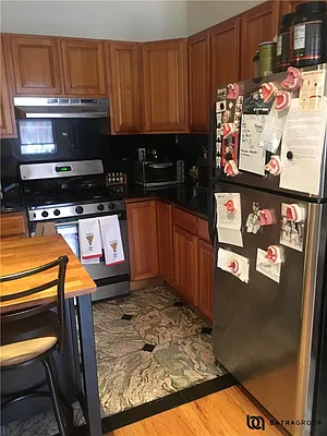 Rented by Batra Group Inc | media 17