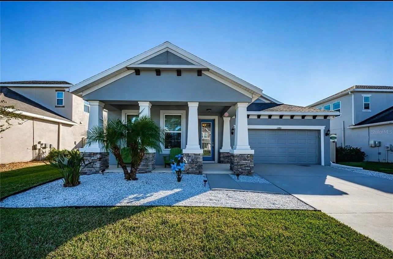 3 bed, 2010 sqft, $4,550 — Photo 1