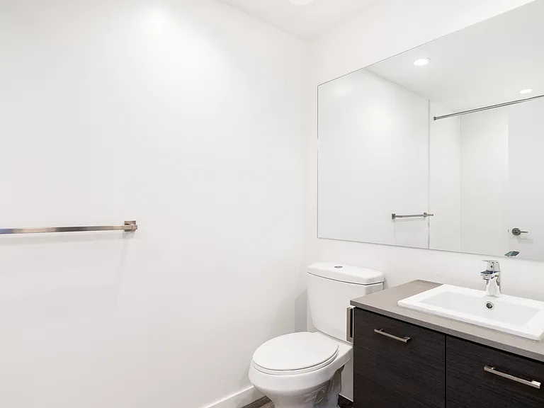 537 Foster Ave — Photo 21