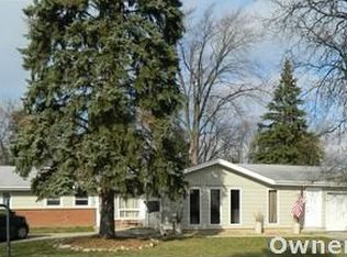 1918 Warwick Ln, Schaumburg, IL 60193