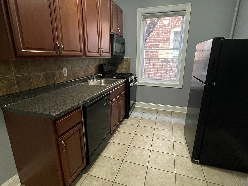 1st image of 731 Avenue A APT 6
