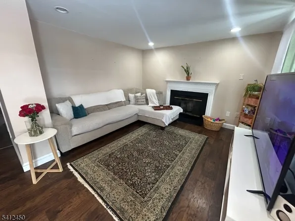 2 Constitution Way, Franklin, NJ 07416