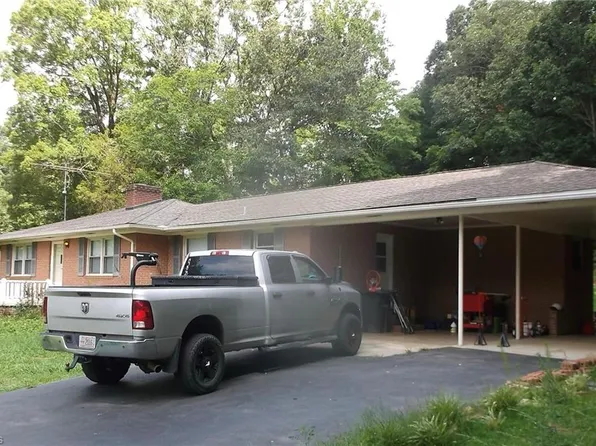 708 Dawson Miller Rd, Asheboro, NC 27205