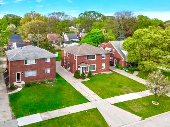 2180 Vernier Rd, Grosse Pointe Woods, MI 48236