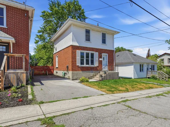 8 Bettes St, Belleville, ON K8N 3W3