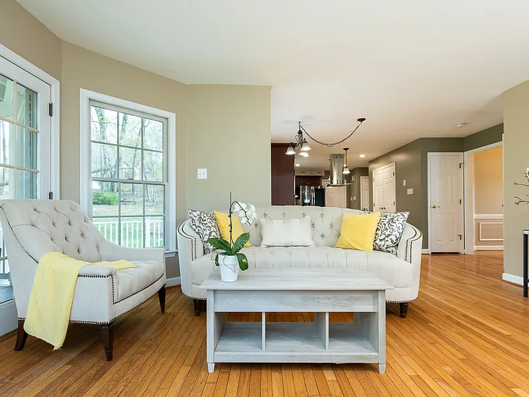 13576 Highland Rd — Photo 60
