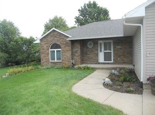 2272 Hickory Ct, Iowa City, IA