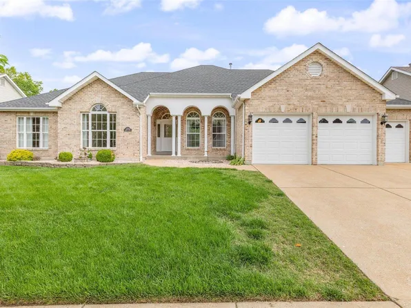 4591 Kerth Forest Dr, Saint Louis, MO 63128