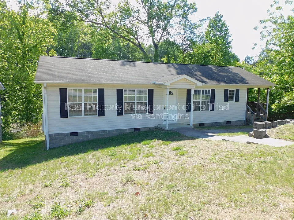 909 Beaumont Ave