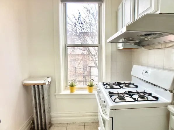 752 54th Street image 10 of 12