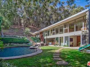 731 Greentree Rd, Pacific Palisades, CA 90272